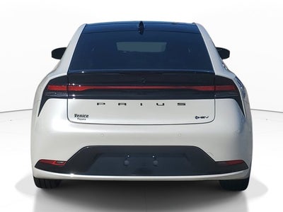 2025 Toyota Prius LE