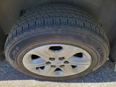 2011 Chevrolet Traverse LS