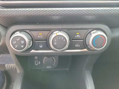 2022 Nissan Kicks S