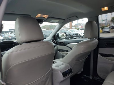 2019 Toyota Highlander LE