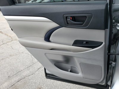 2019 Toyota Highlander LE