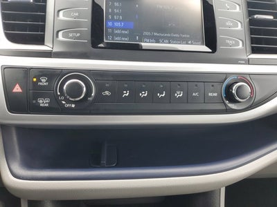 2019 Toyota Highlander LE