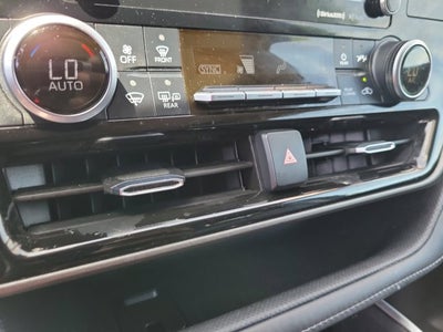 2021 Toyota Highlander Base