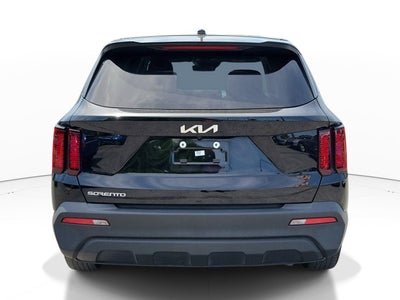 2023 Kia Sorento LX