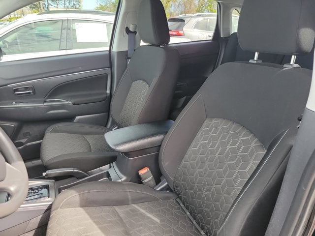 2024 Mitsubishi Outlander Sport S