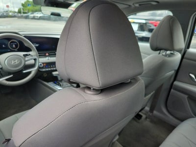 2025 Hyundai Elantra SEL Convenience
