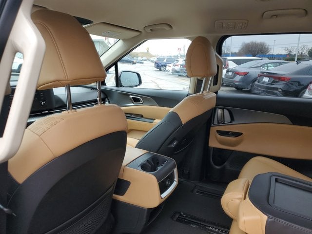 2023 Kia Carnival LX