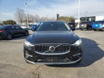 2023 Volvo XC60 Ultimate Bright Theme