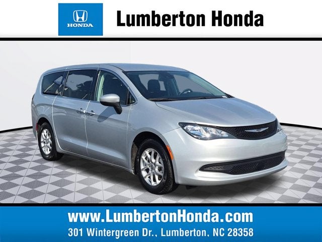 2023 Chrysler Voyager