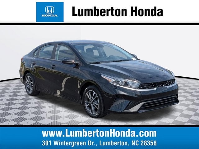 2024 Kia Forte LXS AT's photo