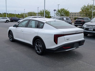 2025 Kia K4 LXS