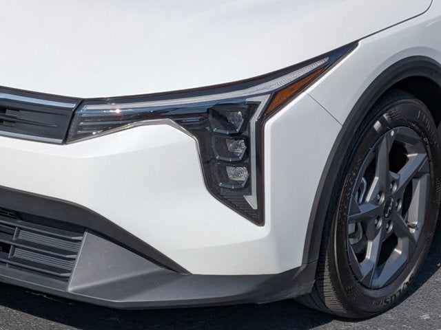 2025 Kia K4 LXS - Photo 9