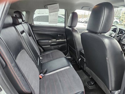 2025 Mitsubishi Outlander Sport 2.0 SE