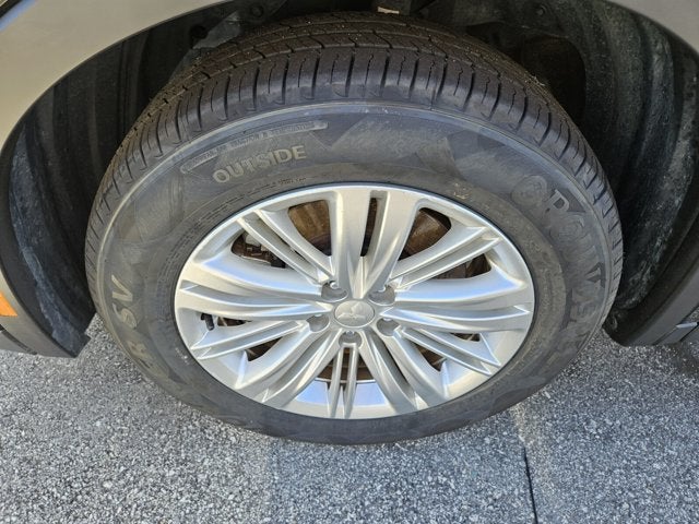 2022 Mitsubishi Outlander ES
