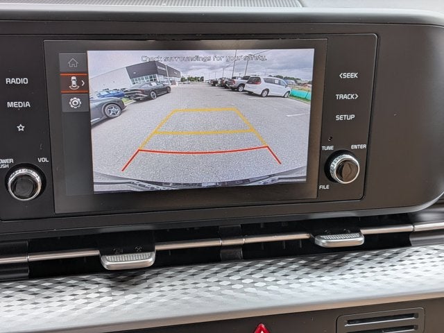 2024 Kia Carnival LX