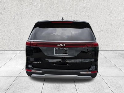 2024 Kia Carnival LX