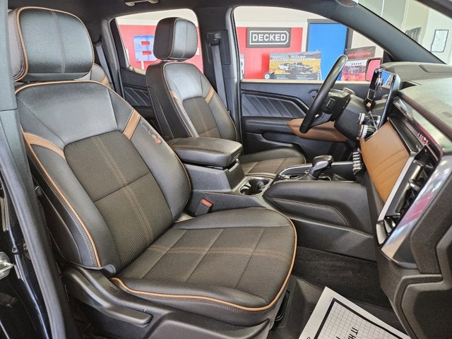 2023 GMC Canyon 4WD AT4