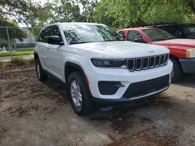 2025 Jeep Grand Cherokee Laredo