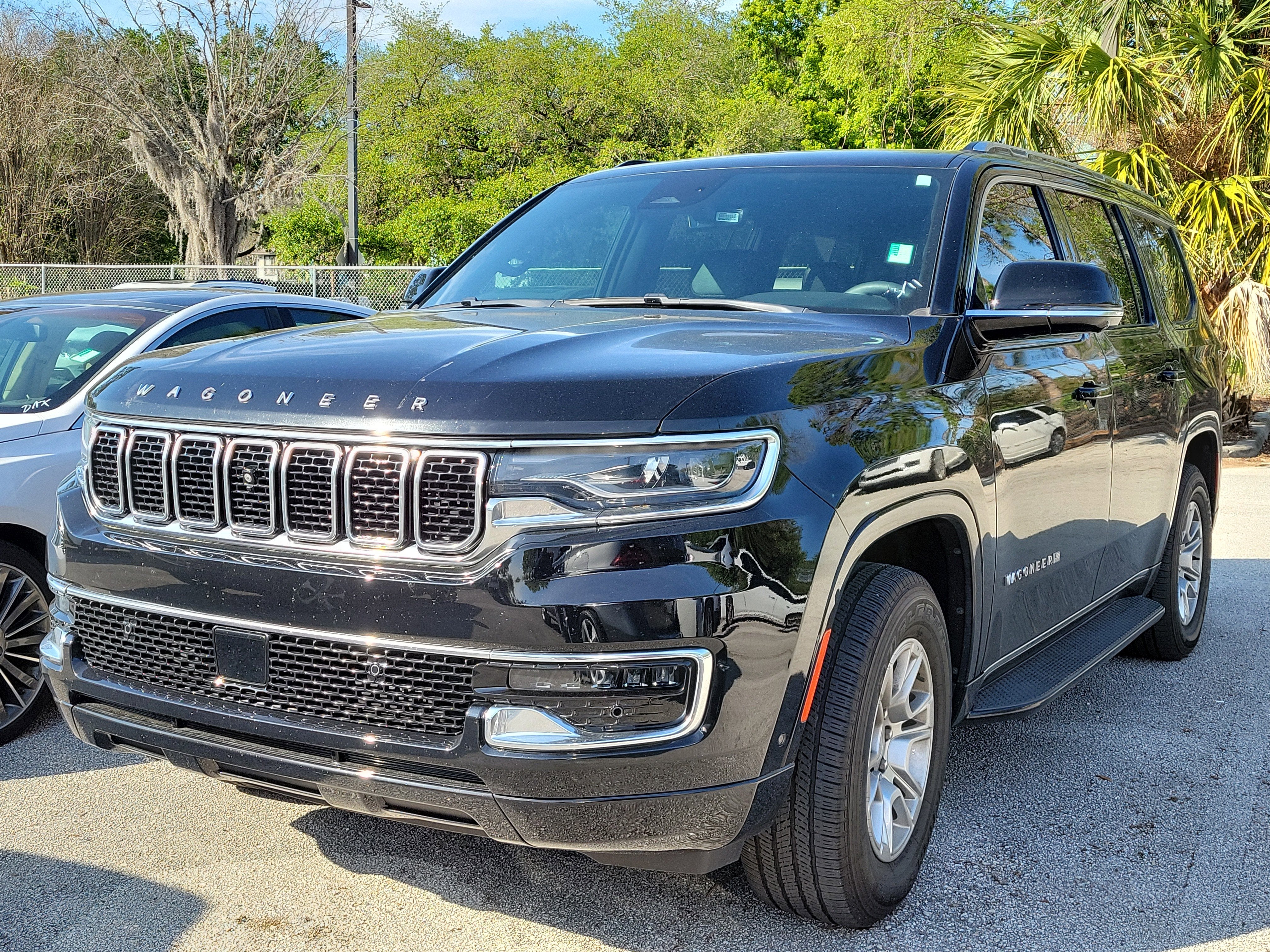2024 Jeep Wagoneer 4x2