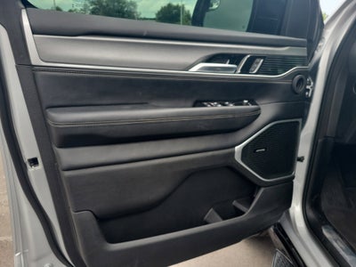 2025 Jeep Wagoneer Series II Carbide