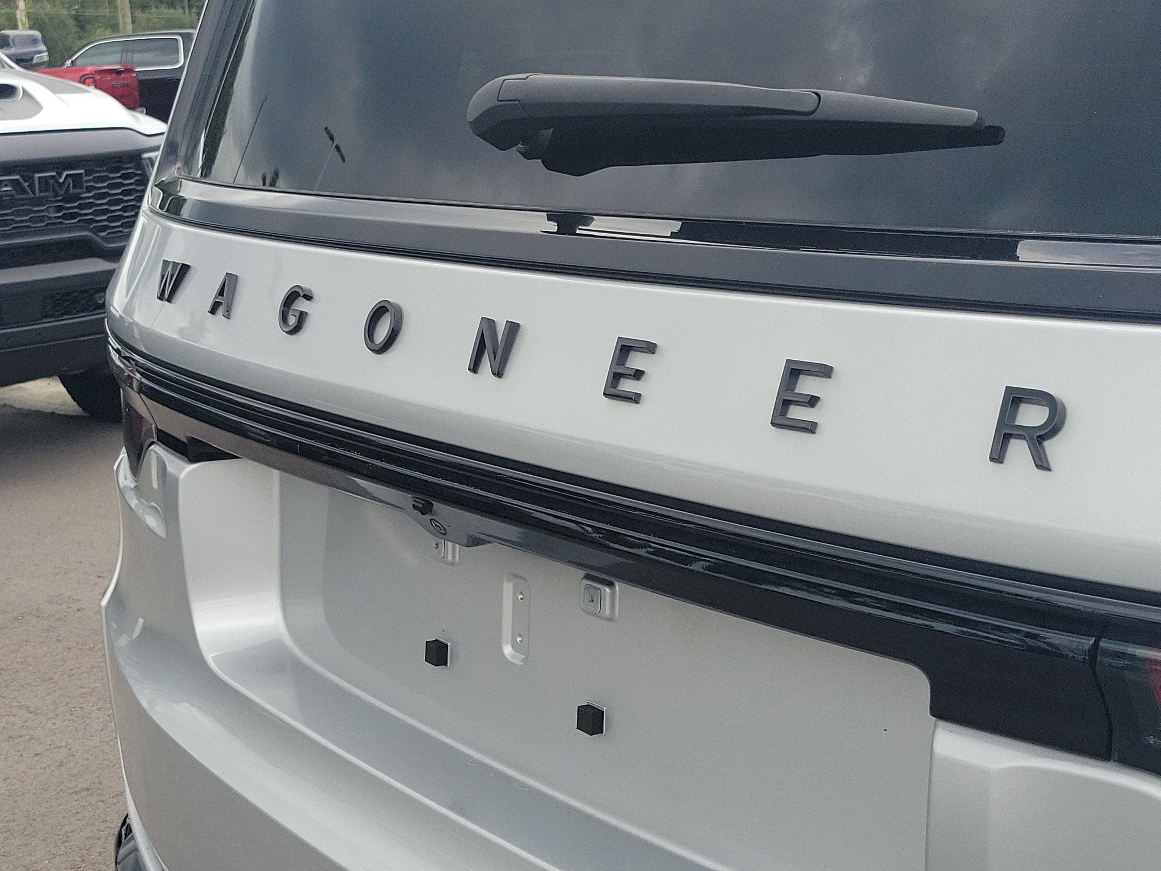 2025 Jeep Wagoneer Series II Carbide