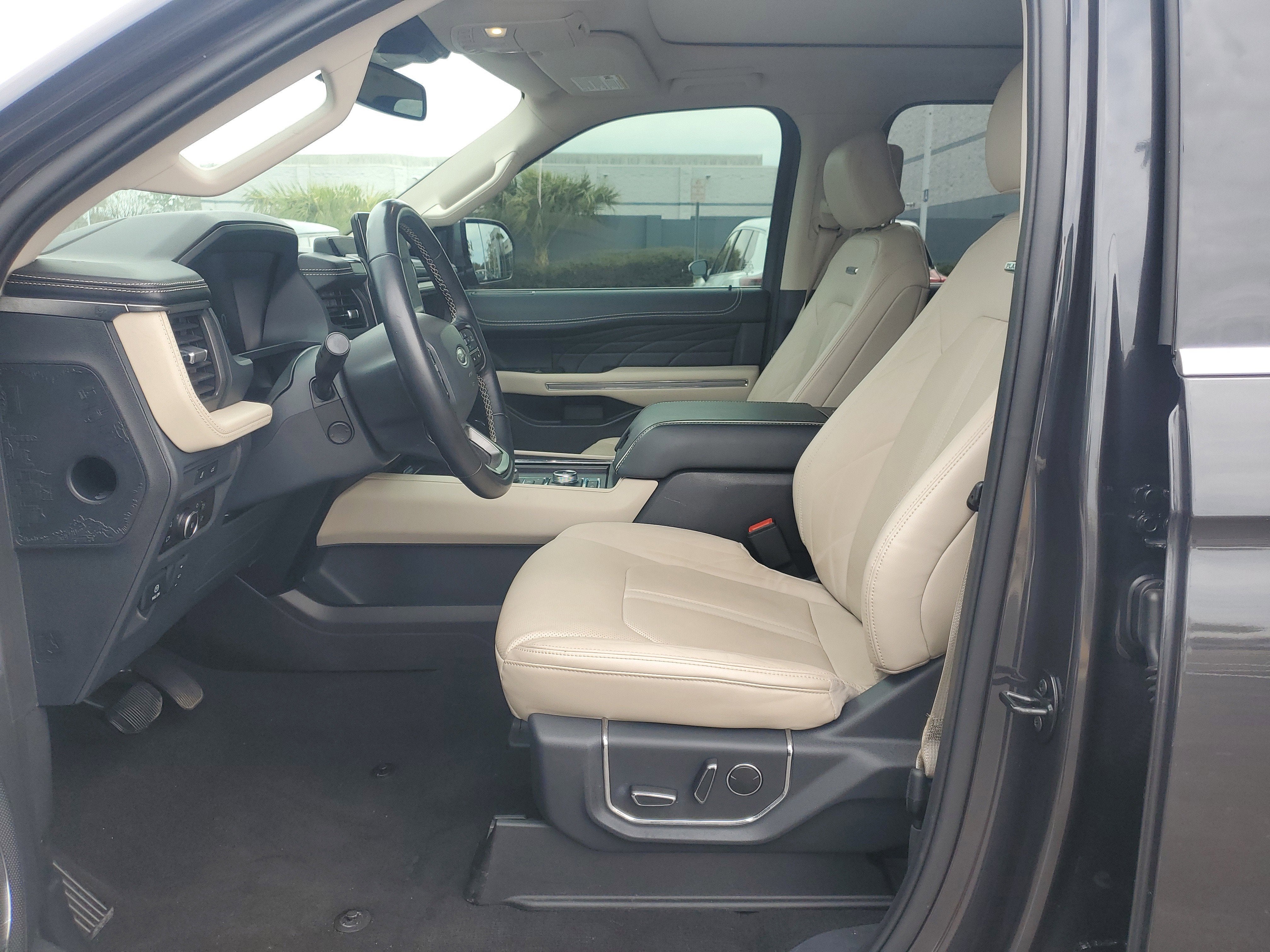 2023 Ford Expedition Platinum