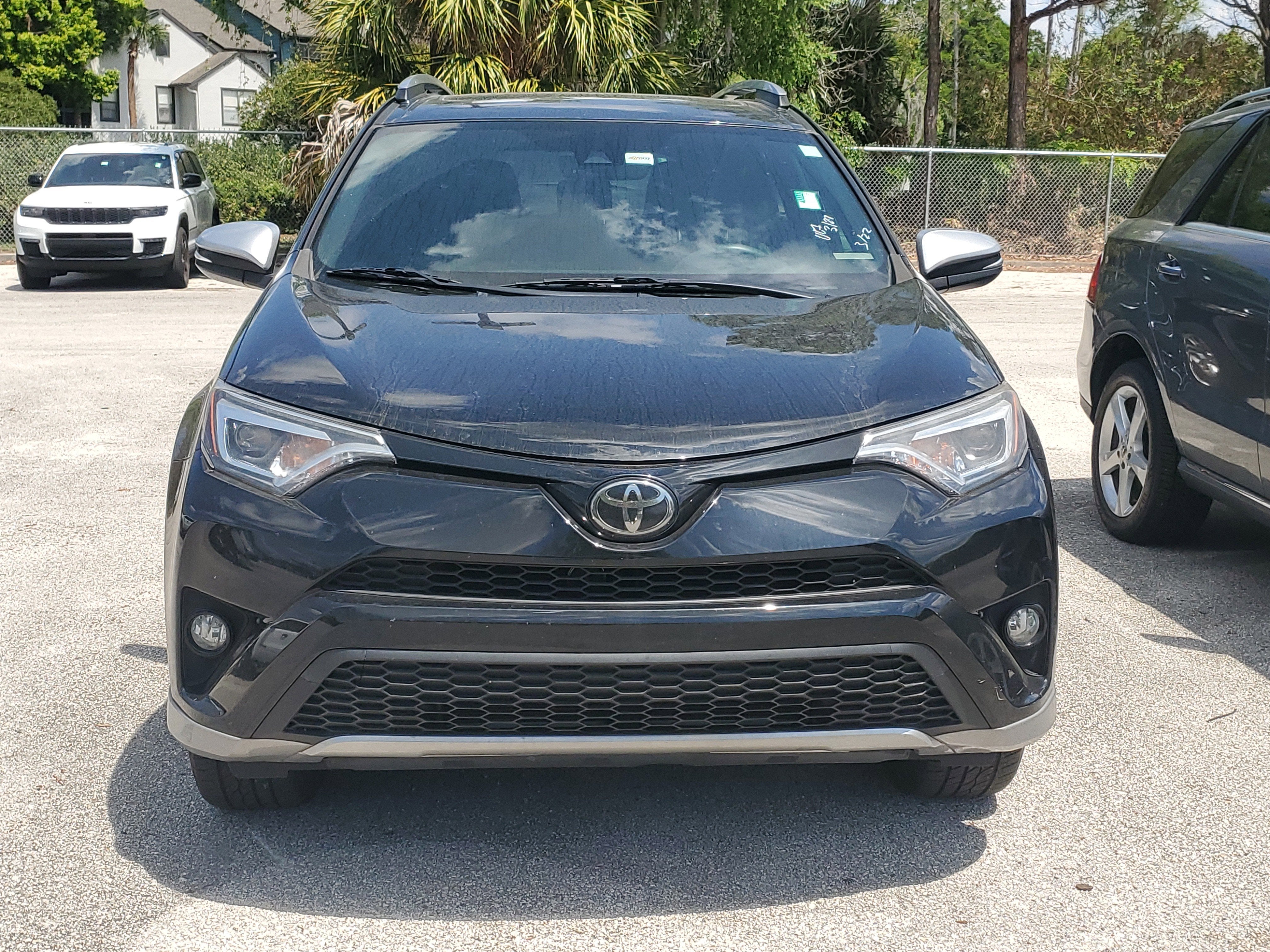 2018 Toyota RAV4 SE