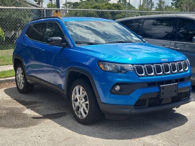 2023 Jeep Compass Latitude Lux