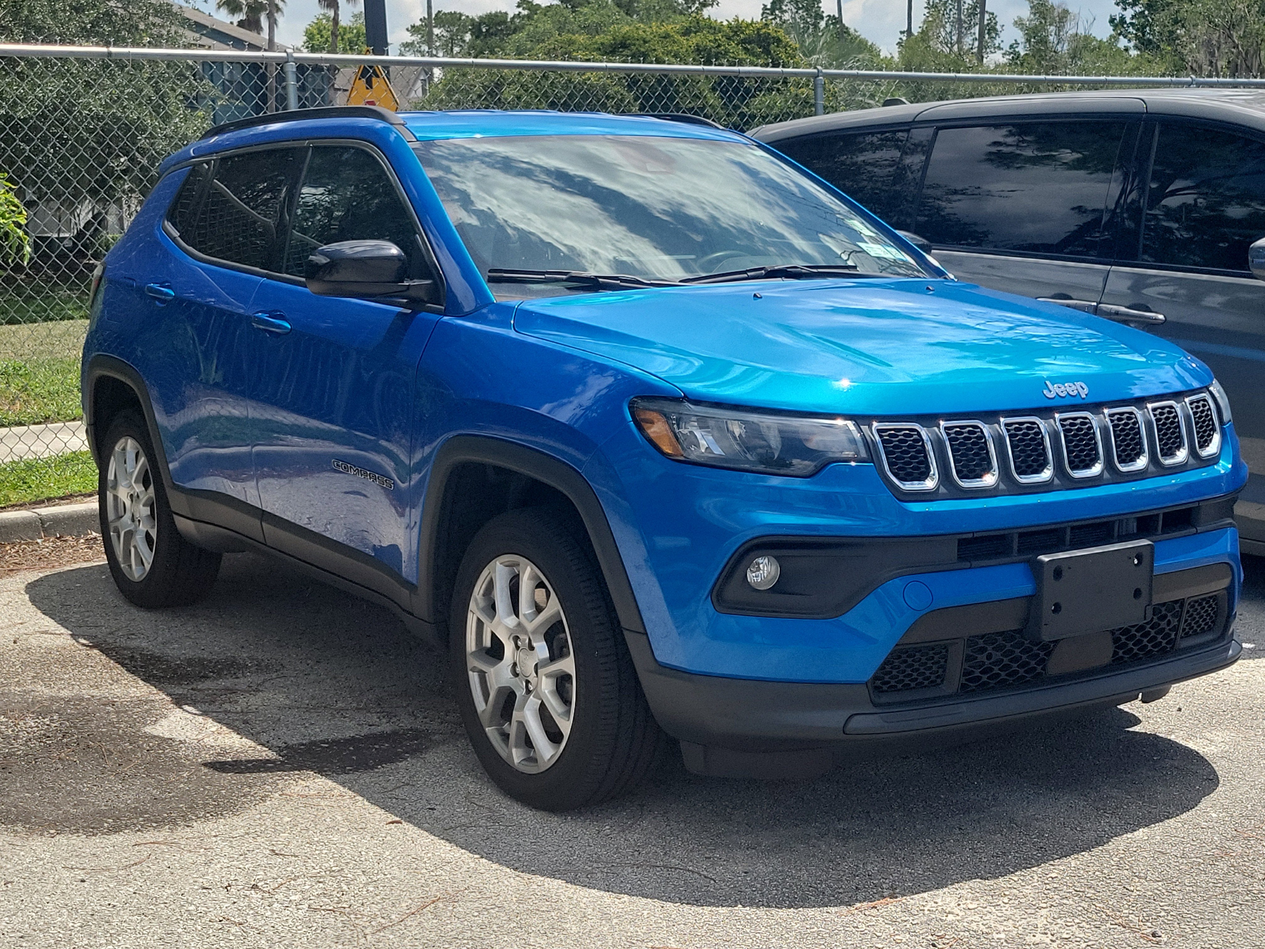 2023 Jeep Compass Latitude Lux