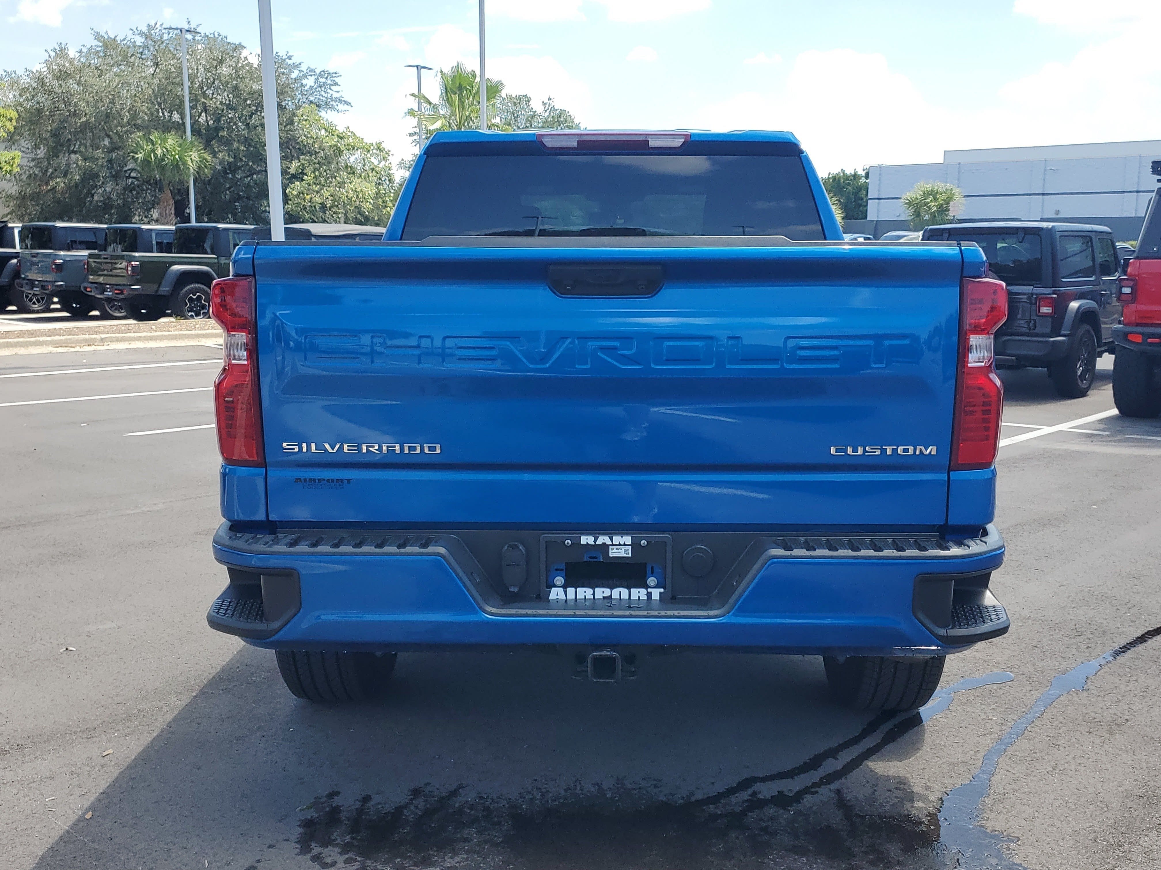 2024 Chevrolet Silverado 1500 Custom