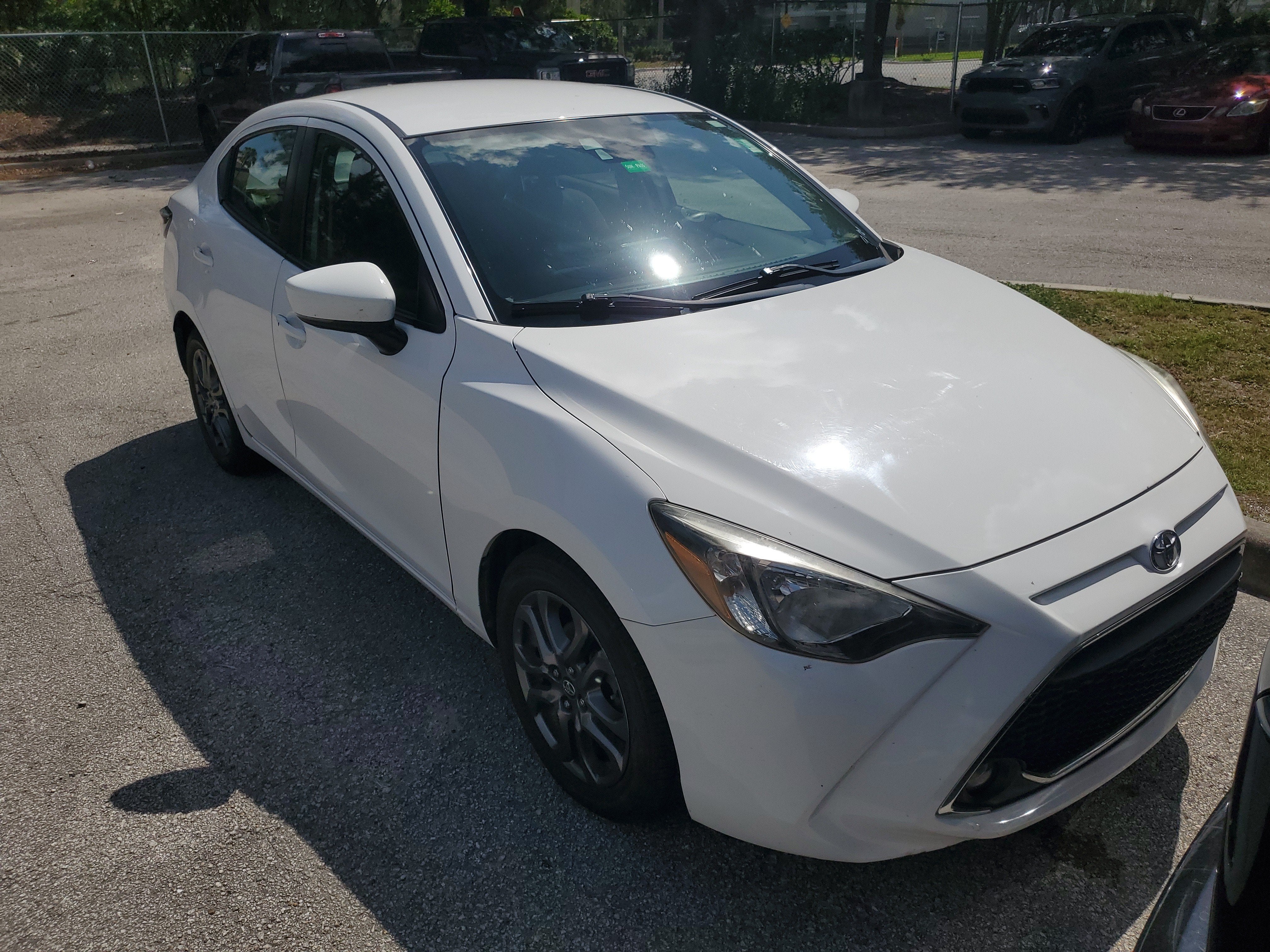 2019 Toyota Yaris Sedan LE