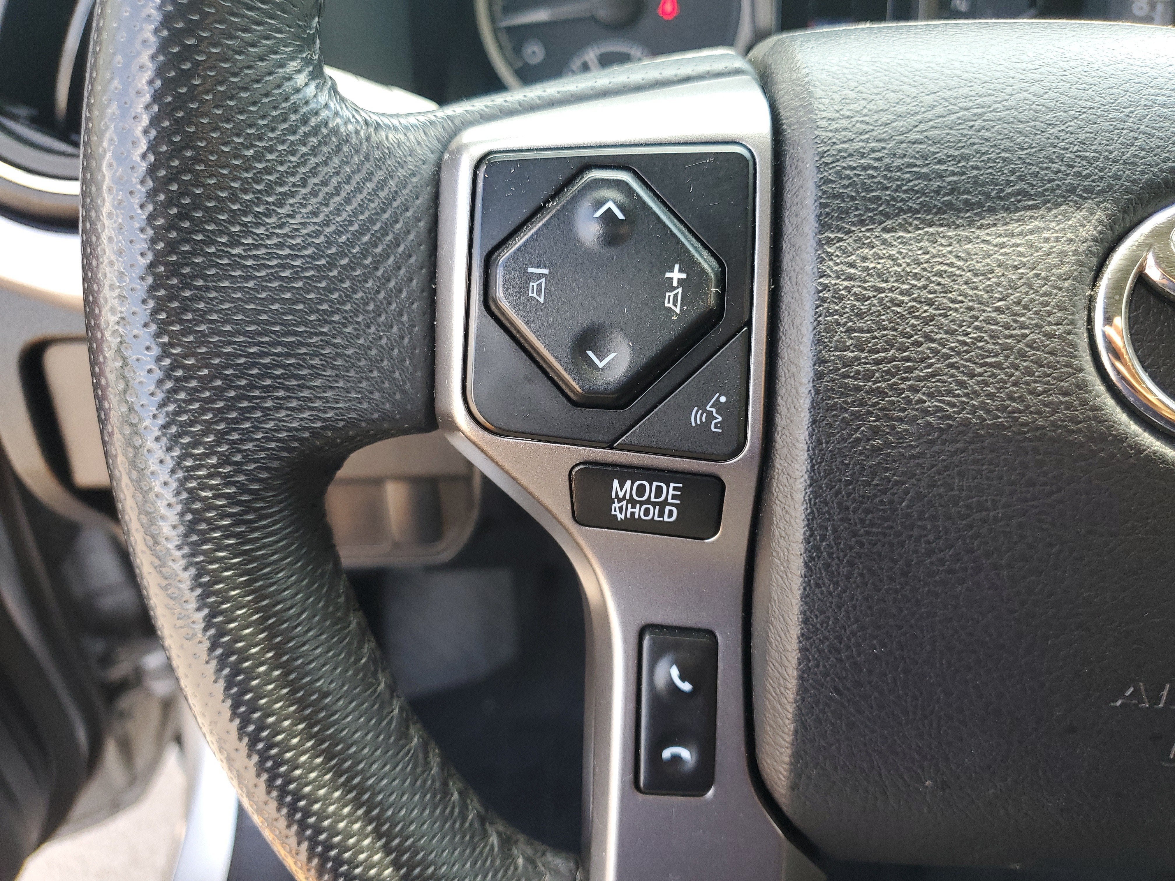 2022 Toyota Tacoma 2WD SR5