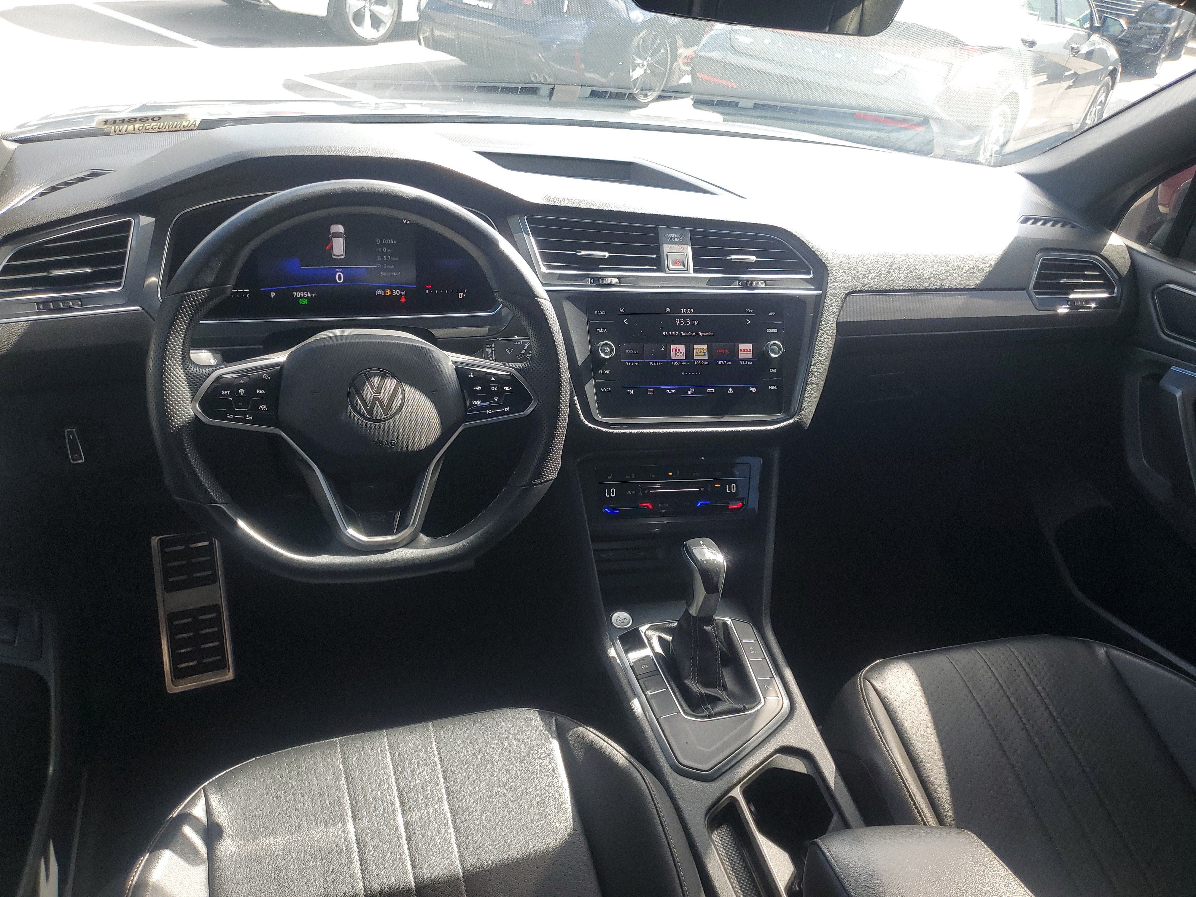 2022 Volkswagen Tiguan SE R-Line Black