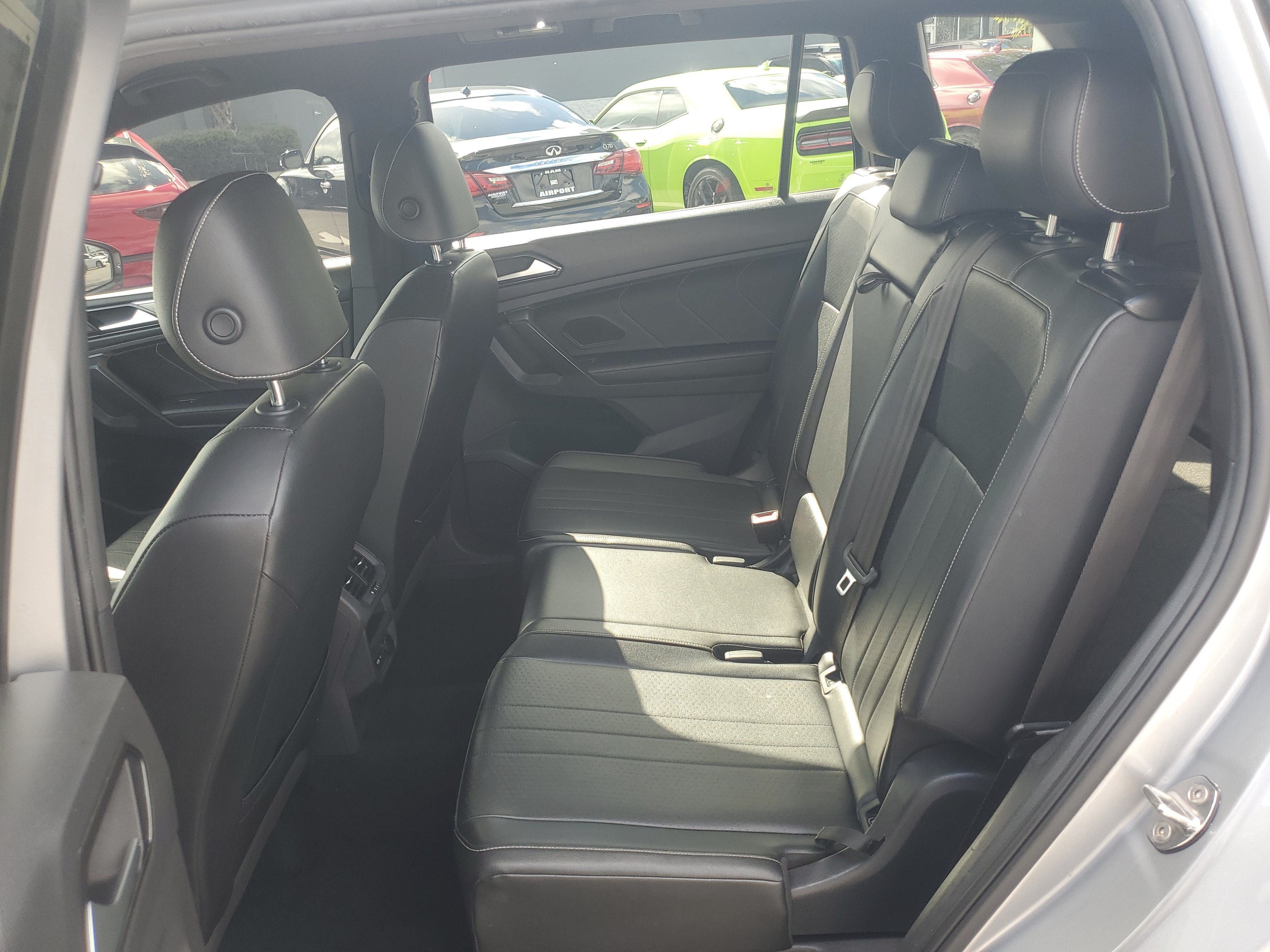 2022 Volkswagen Tiguan SE R-Line Black