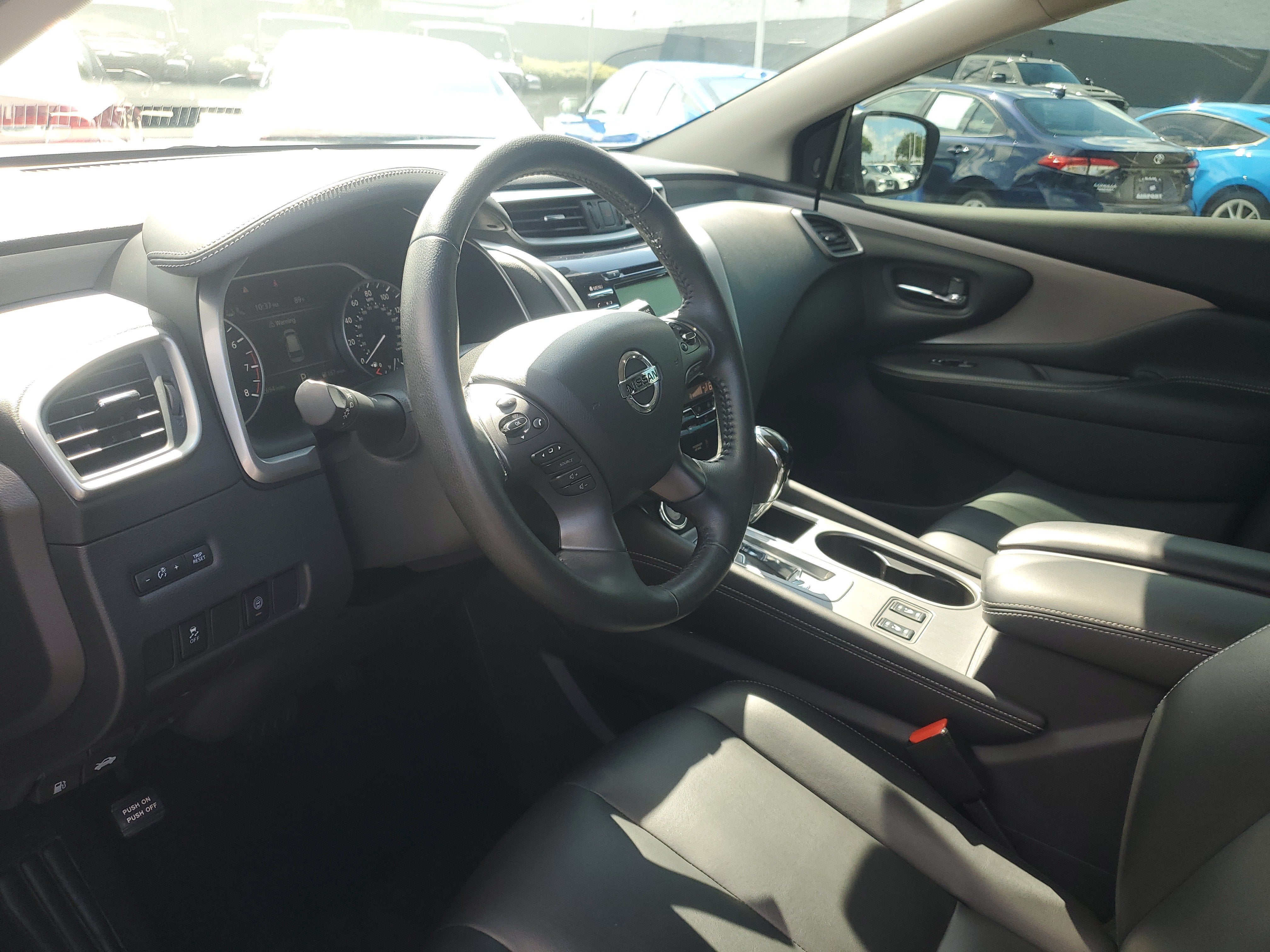 2022 Nissan Murano SV