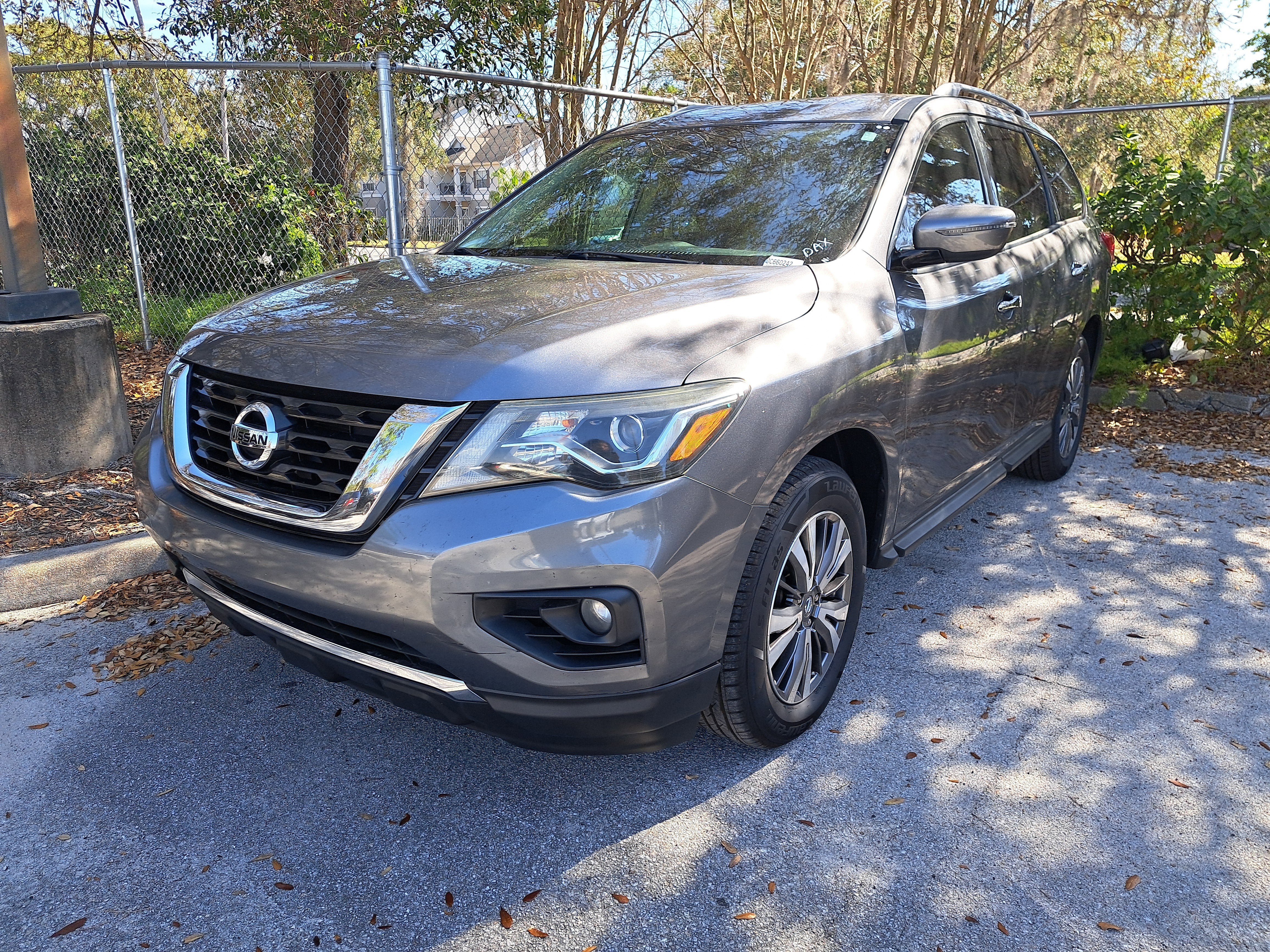 2018 Nissan Pathfinder SV