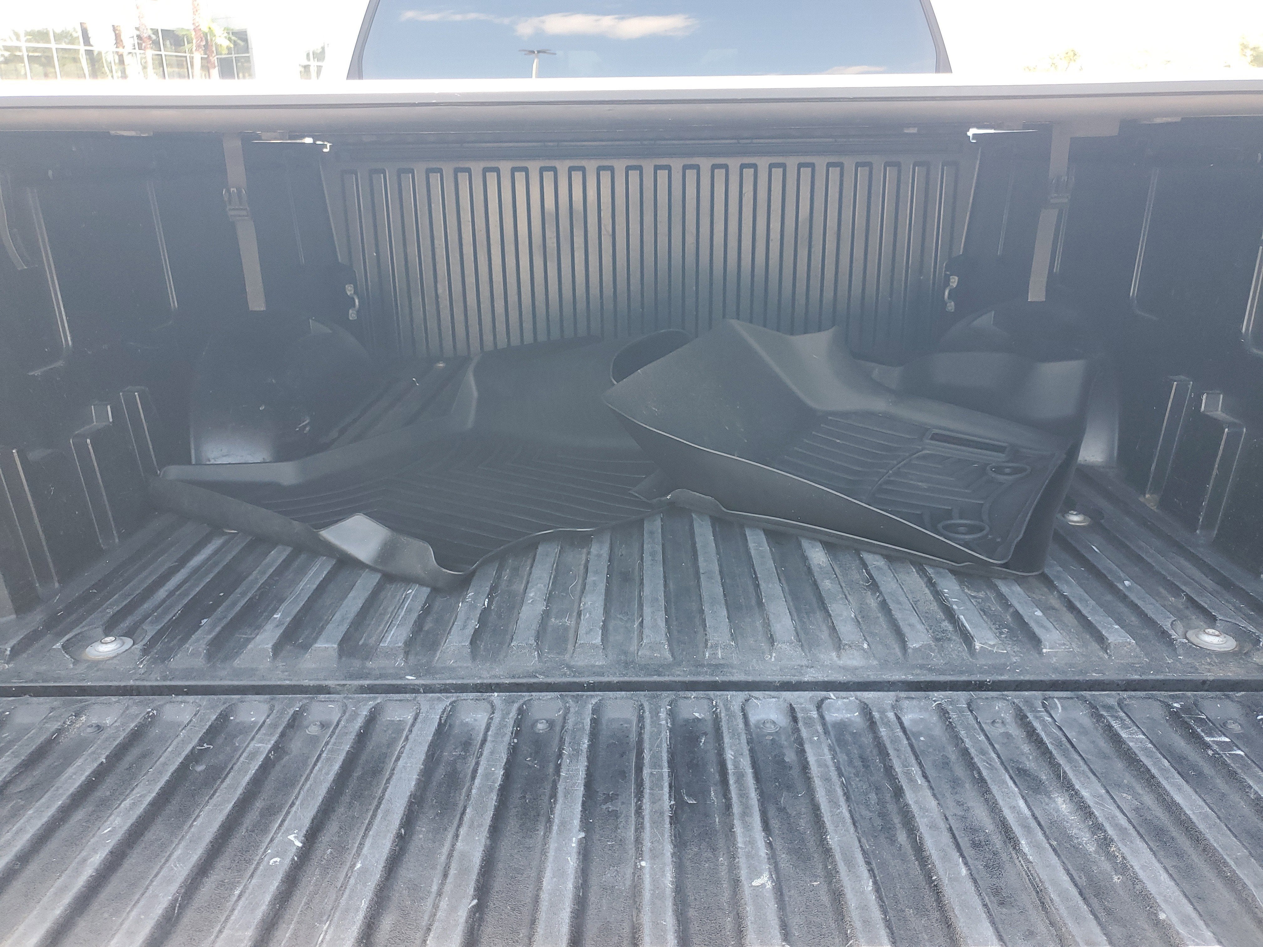 2022 Toyota Tundra 2WD SR5