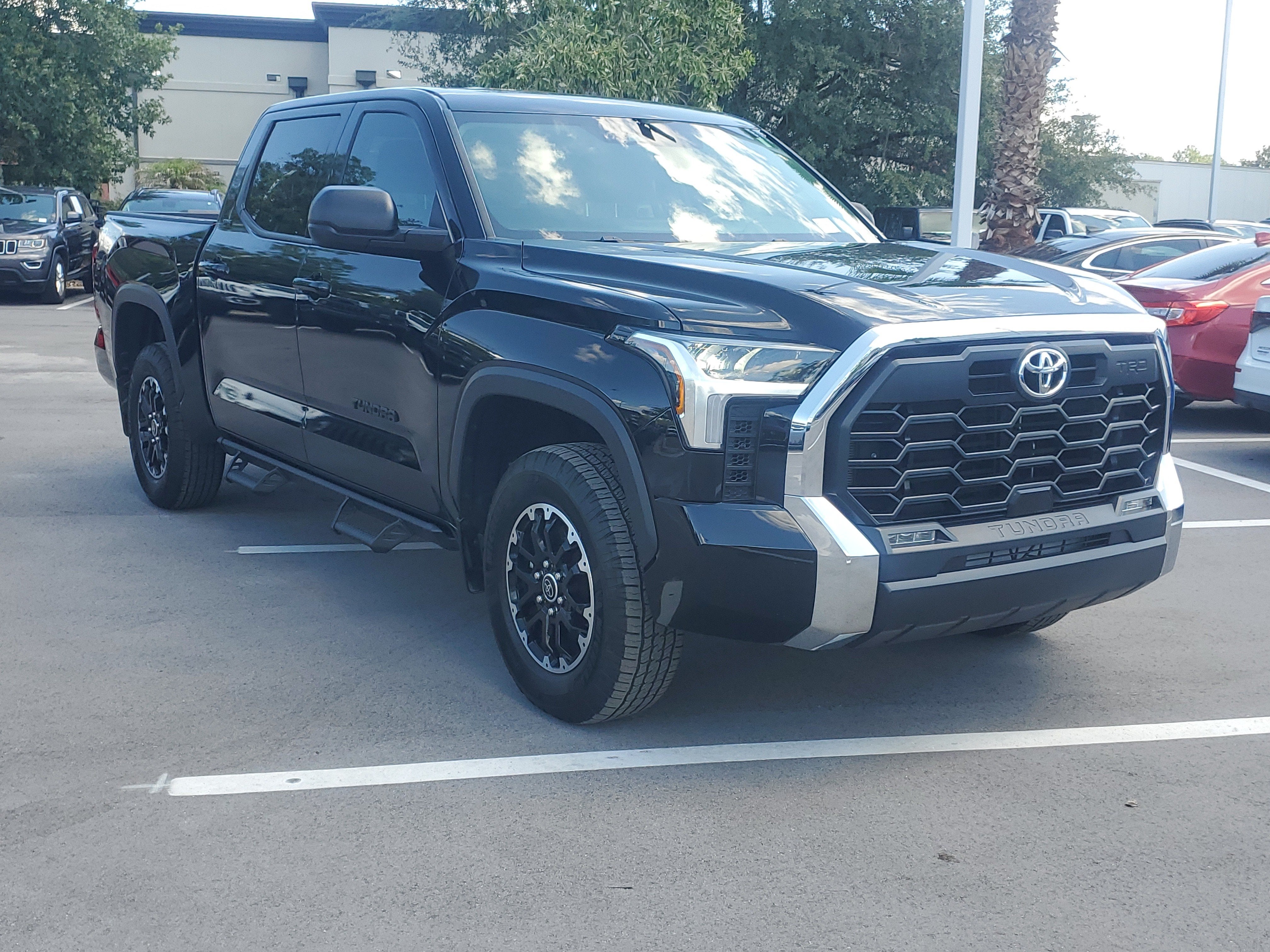 2024 Toyota Tundra 4WD SR5