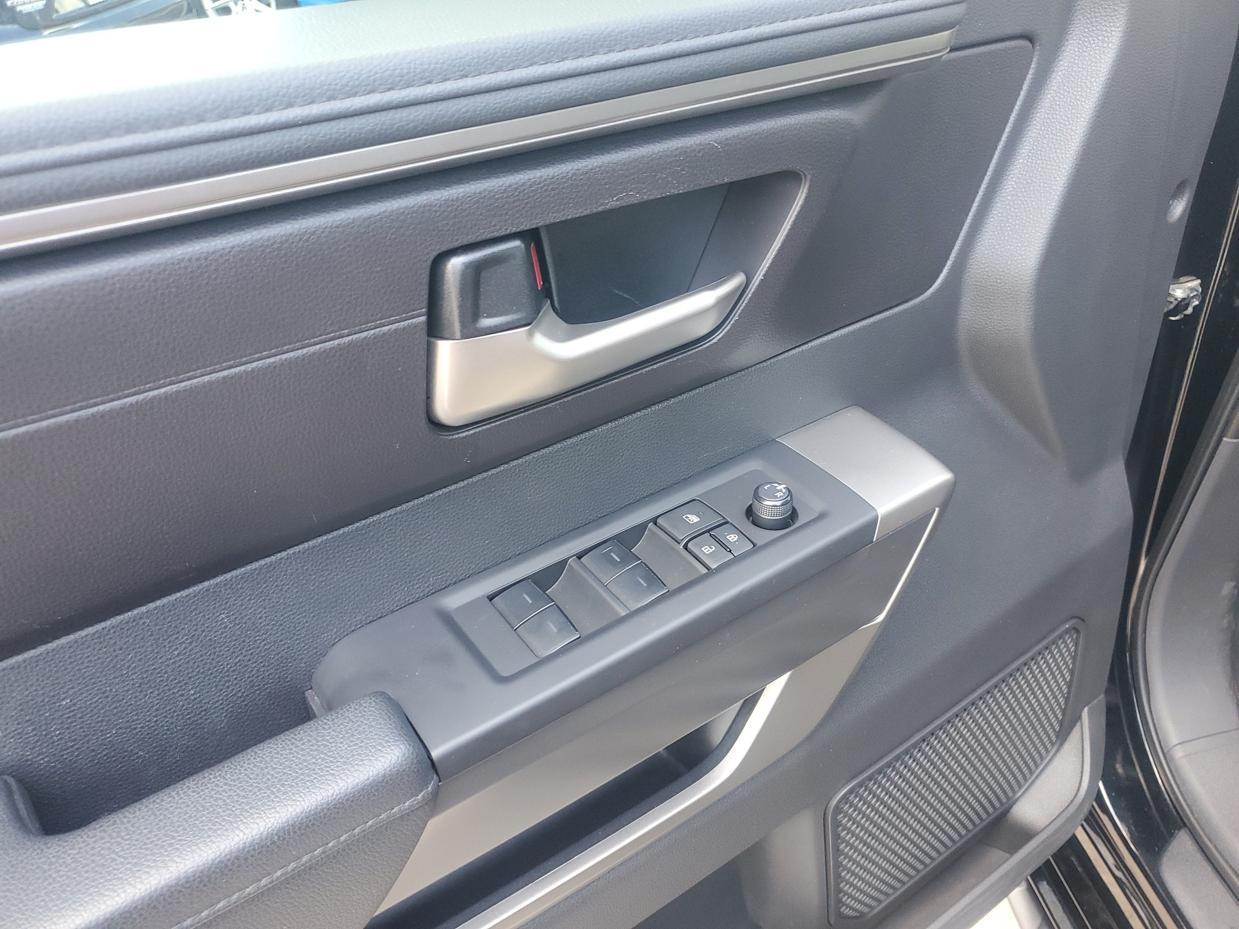 2024 Toyota Tundra 4WD SR5