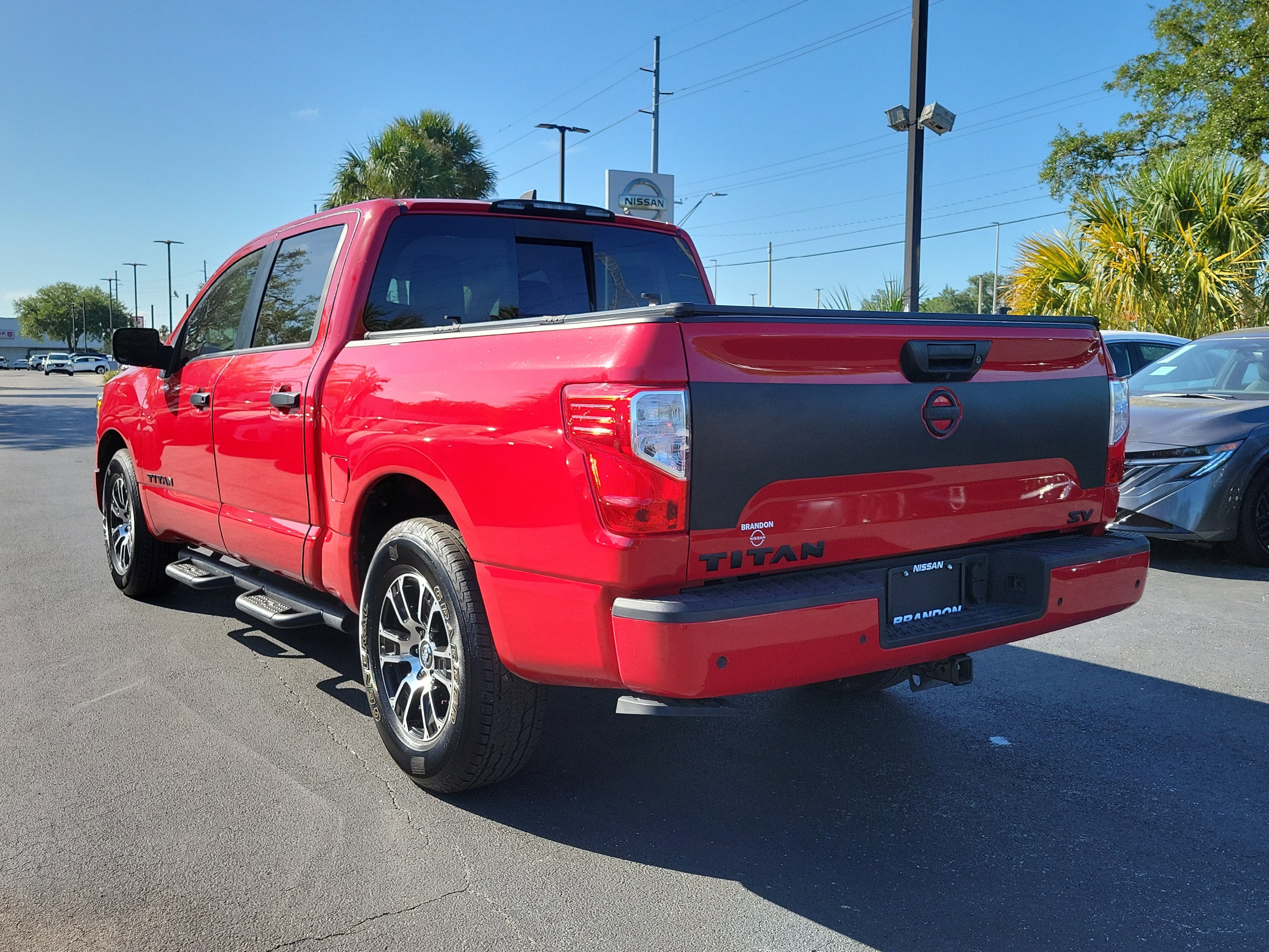 2022 Nissan Titan SV