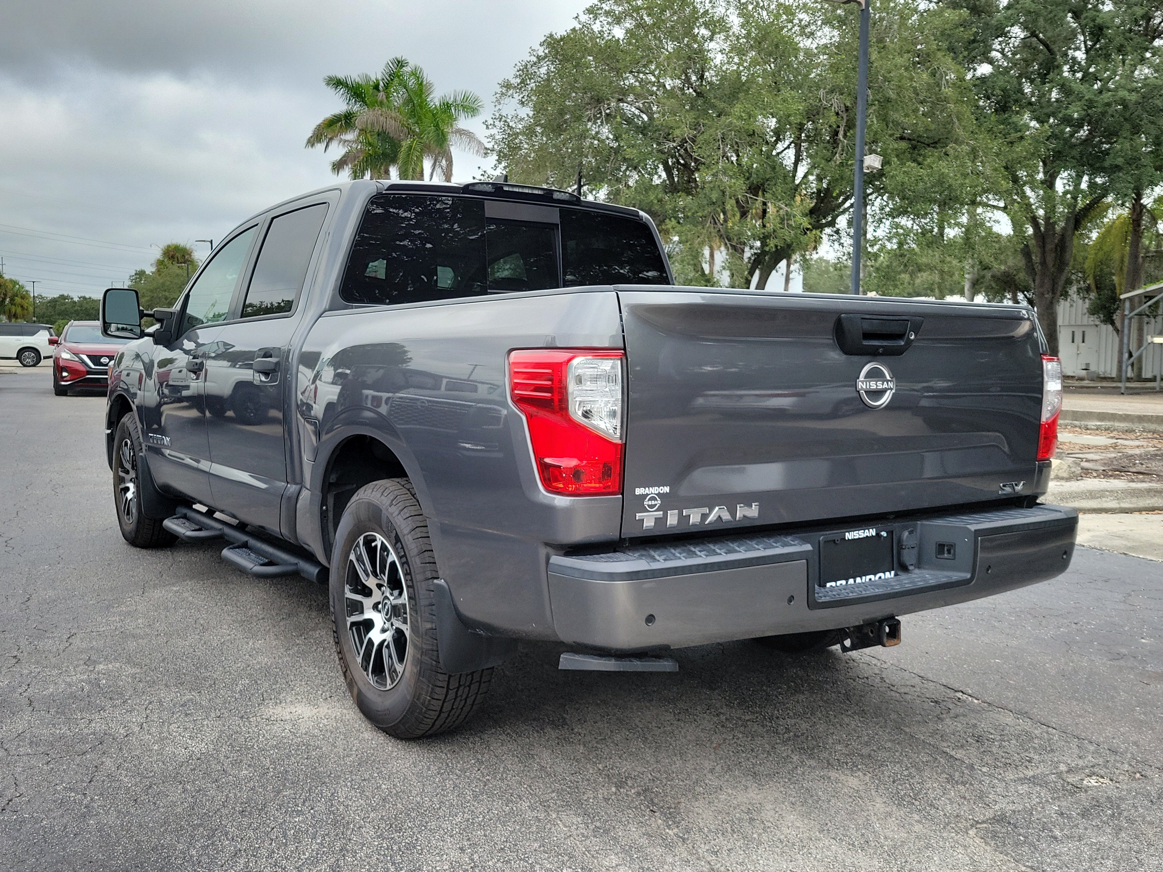 2023 Nissan Titan SV