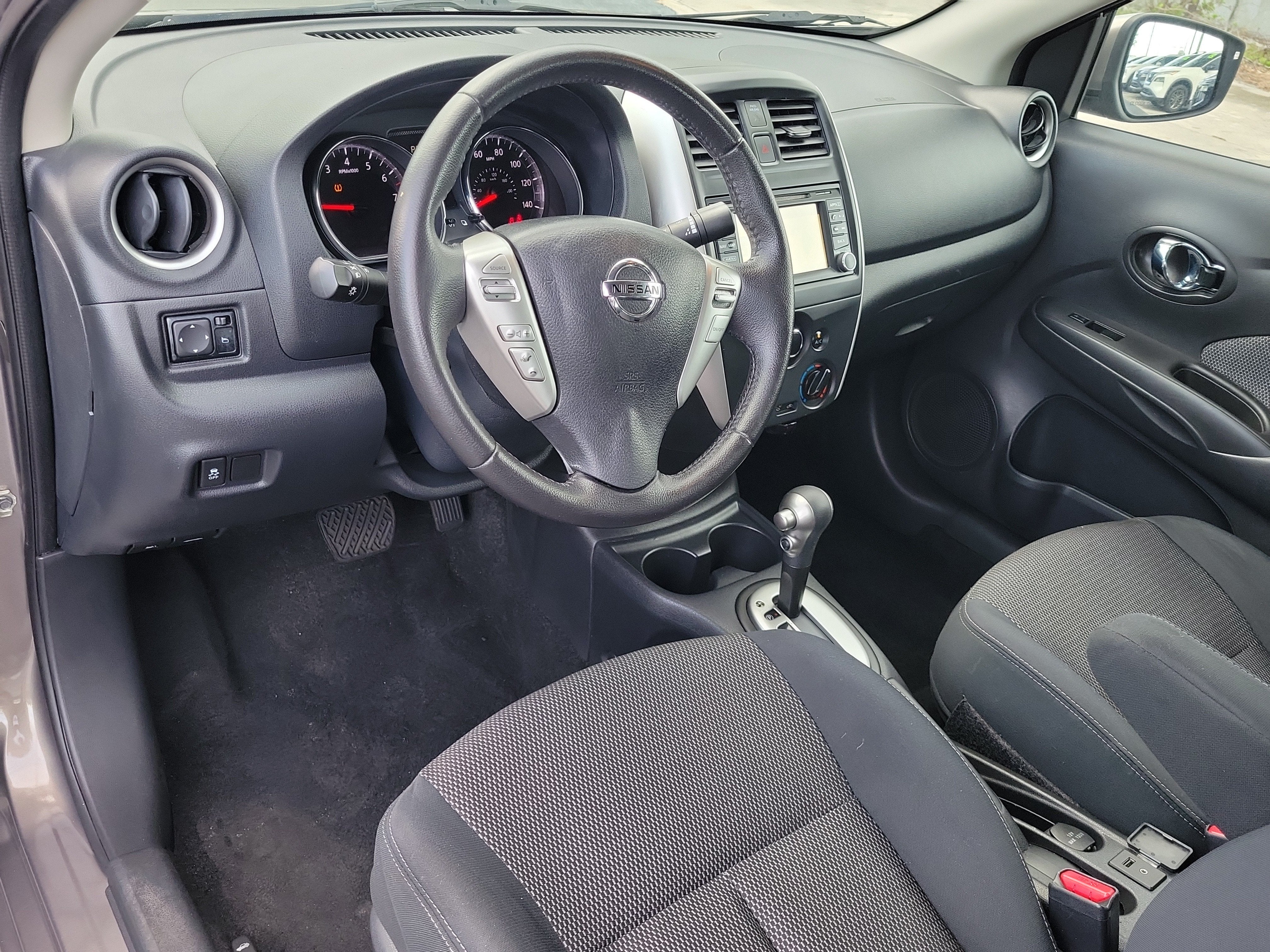 2016 Nissan Versa SL