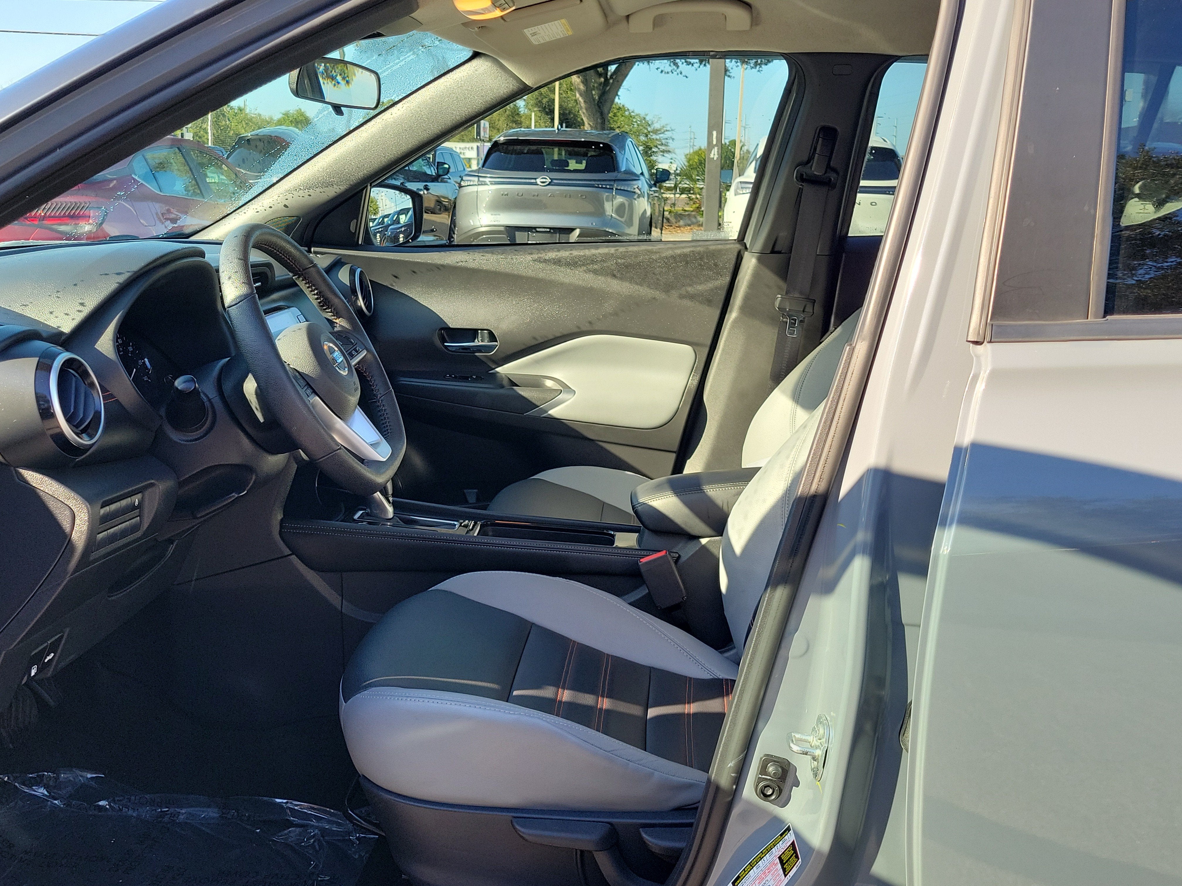 2021 Nissan Kicks SR