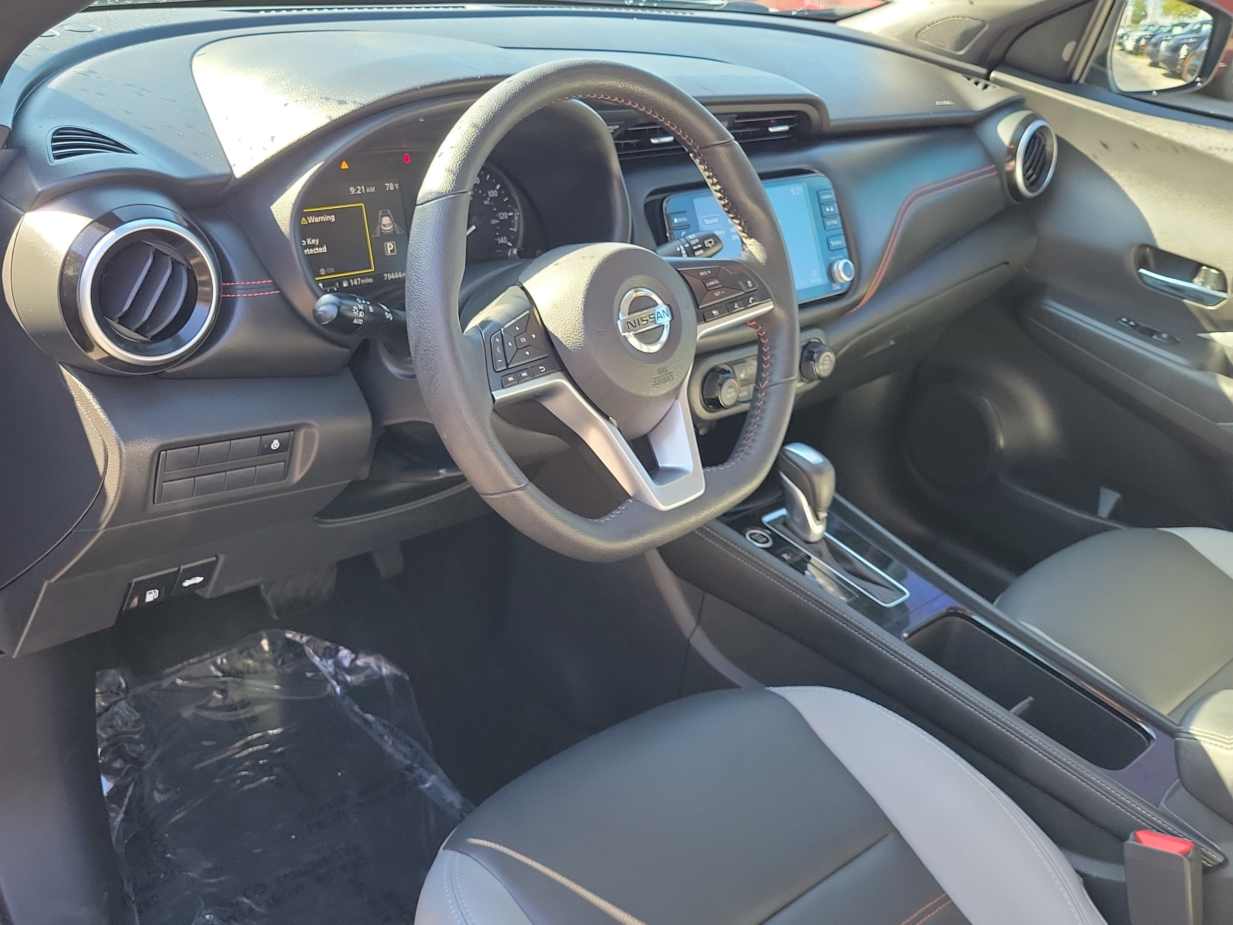 2021 Nissan Kicks SR
