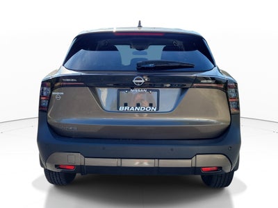 2025 Nissan Kicks SV