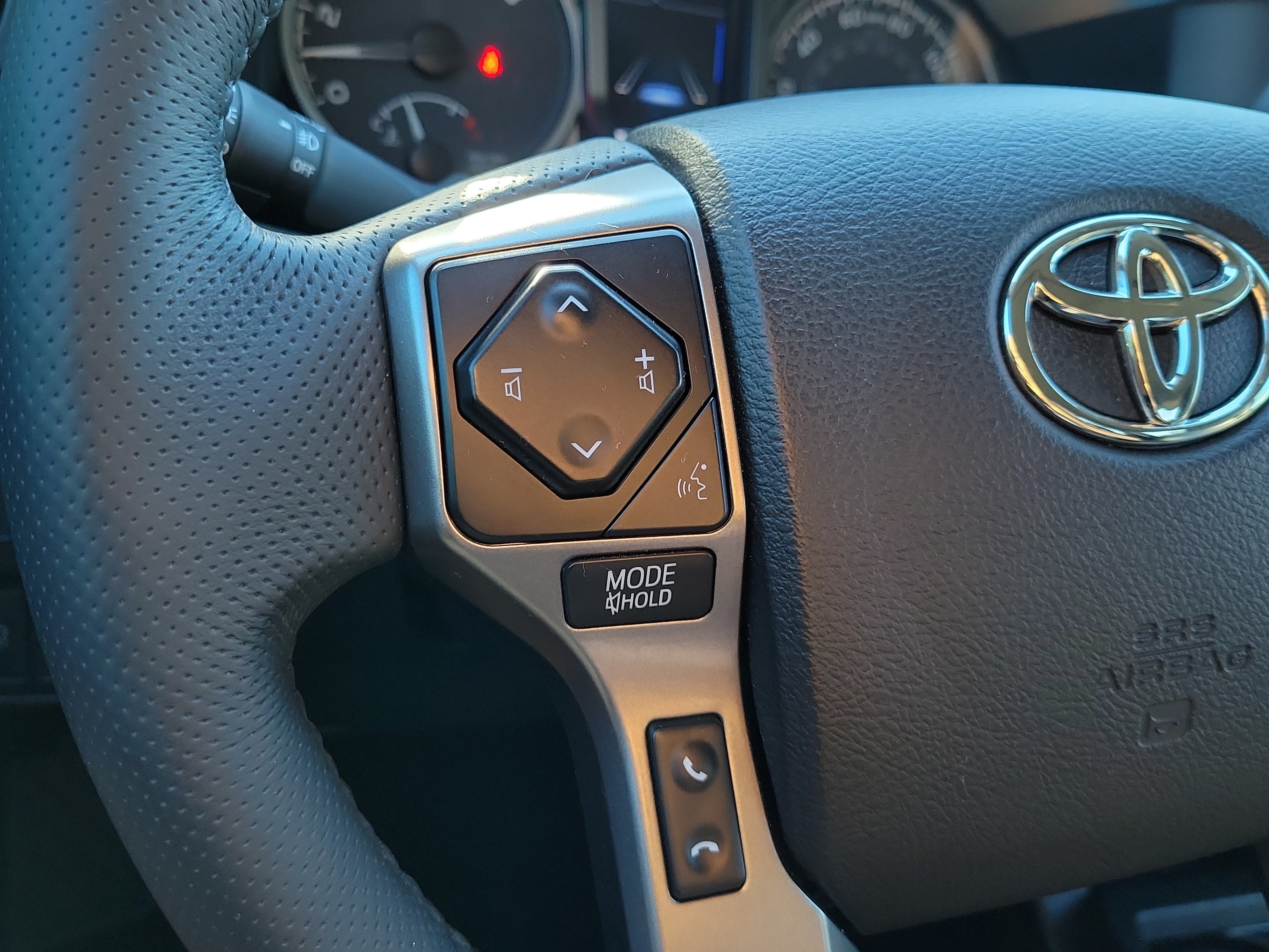 2022 Toyota Tacoma 2WD SR5