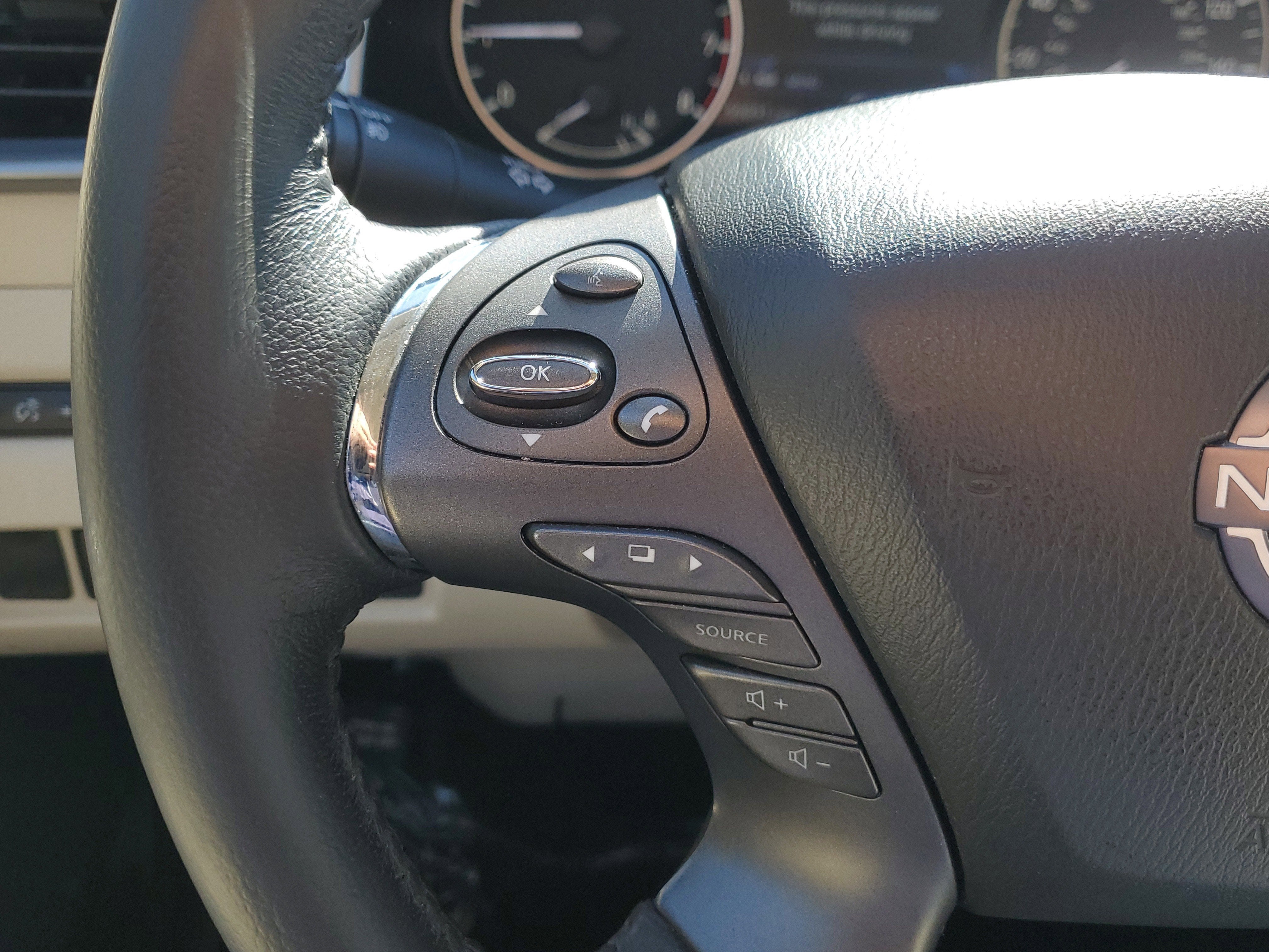 2023 Nissan Murano SV