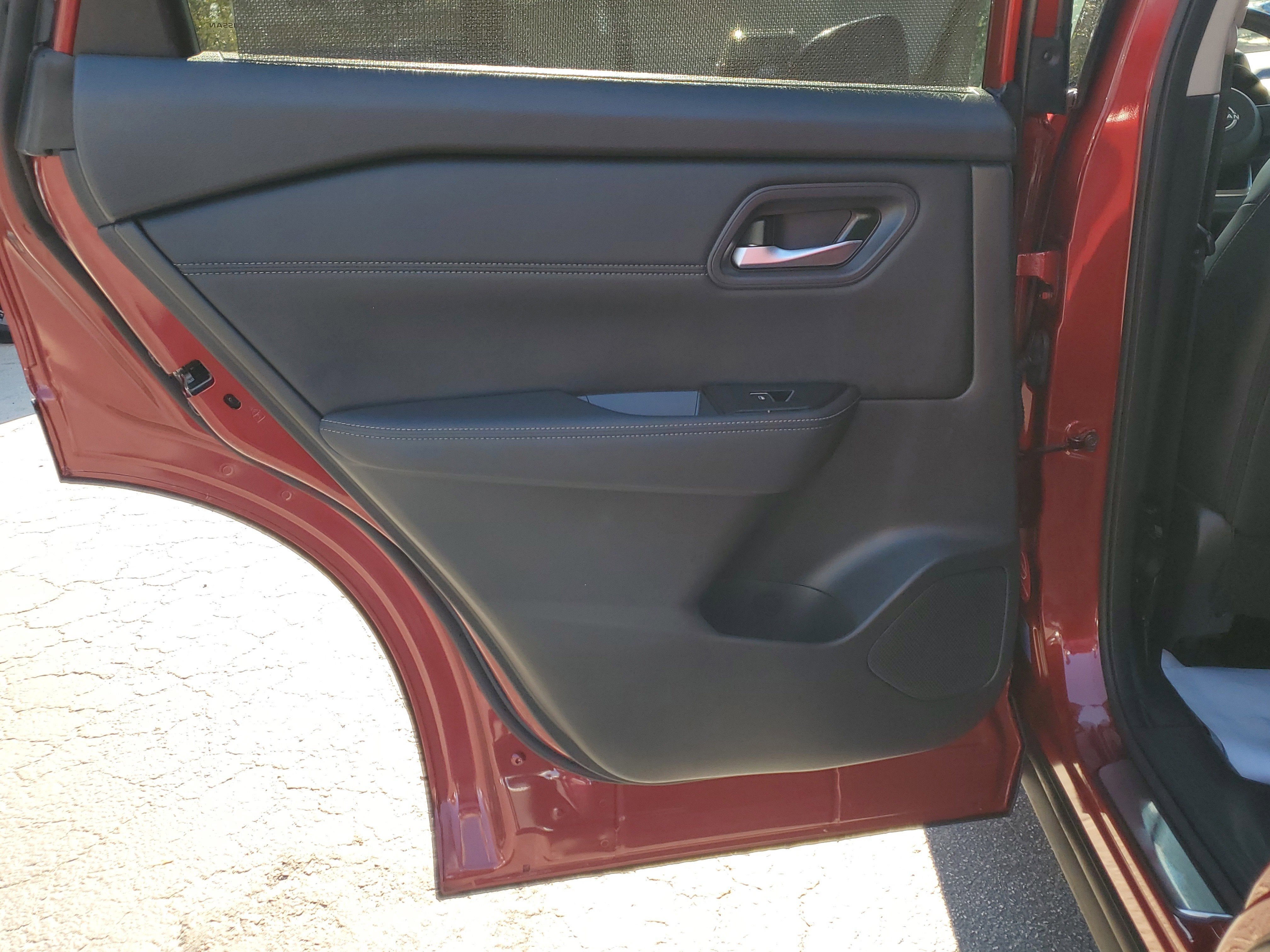 2024 Nissan Rogue SL