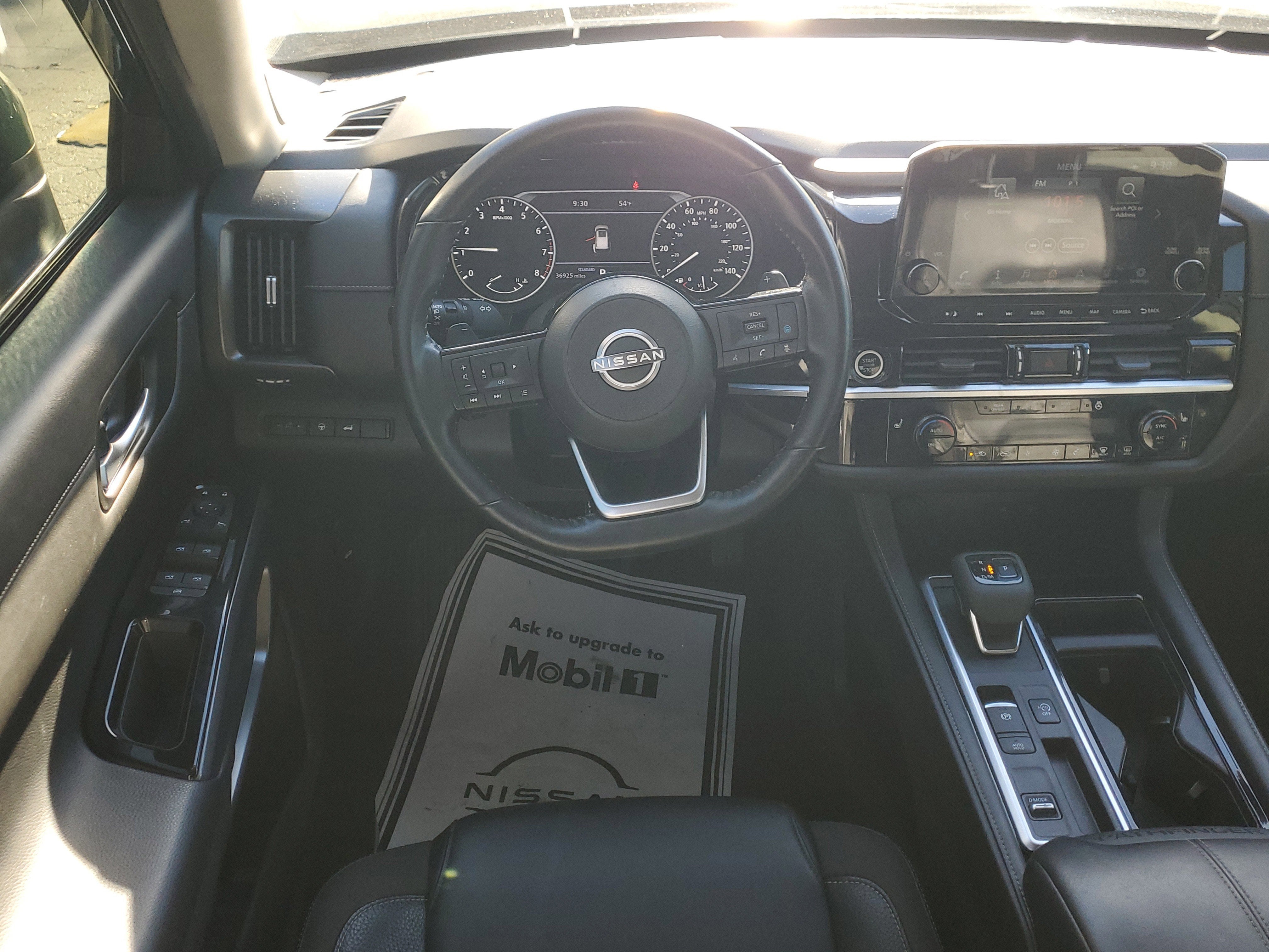 2022 Nissan Pathfinder SL