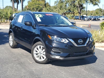 2022 Nissan Rogue Sport SV